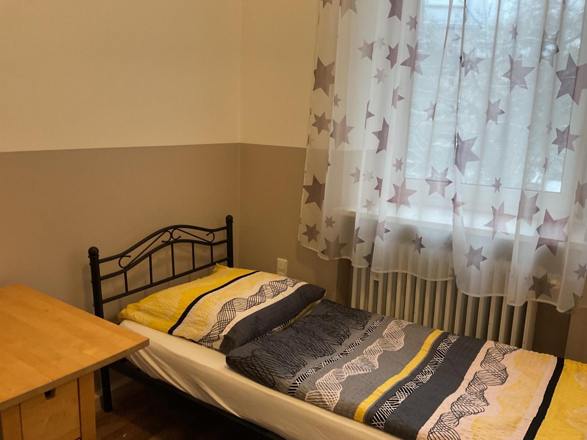 Pension&Hostel Anna - Monteurzimmer Мюнхен Екстер'єр фото