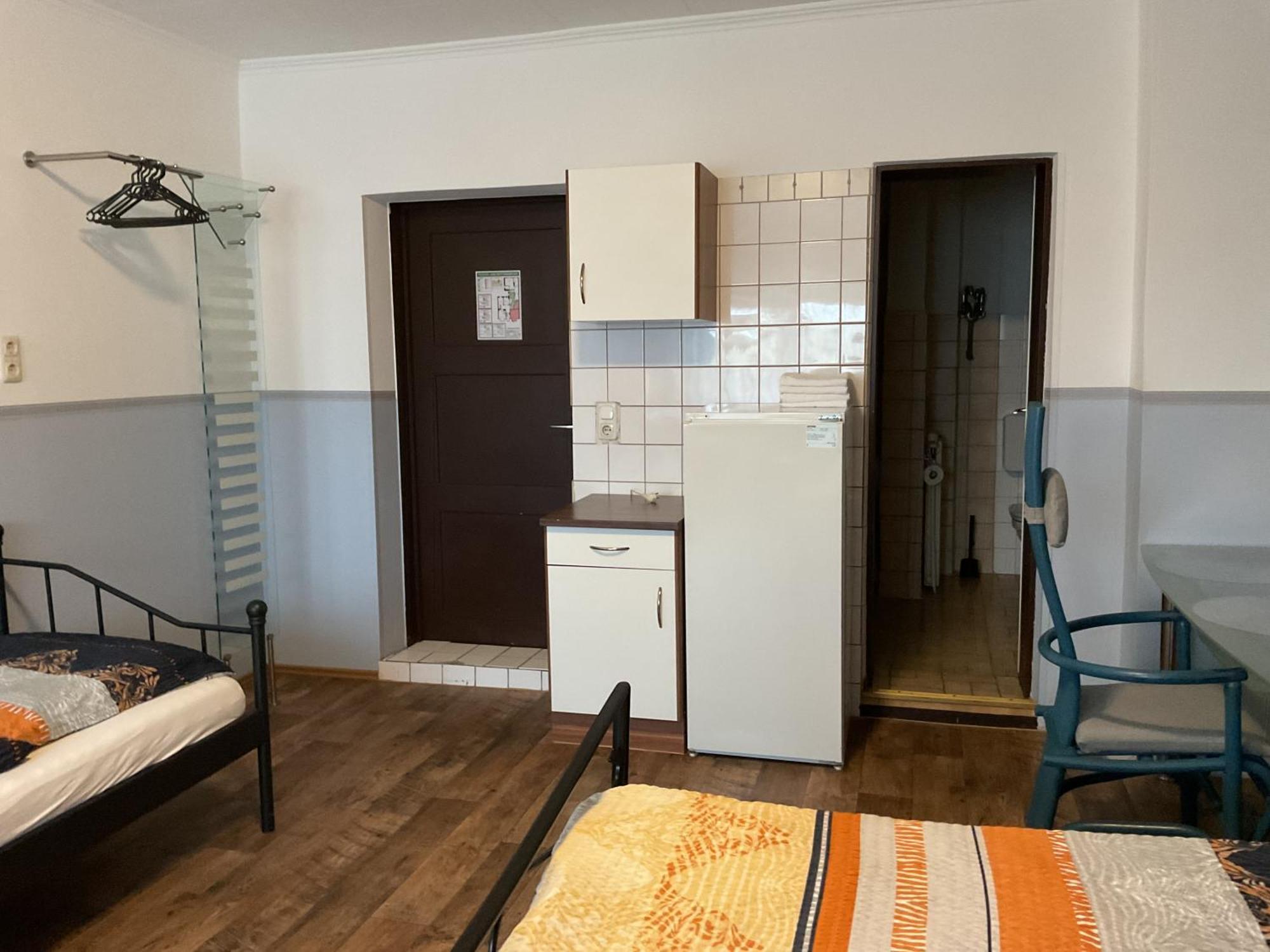 Pension&Hostel Anna - Monteurzimmer Мюнхен Екстер'єр фото