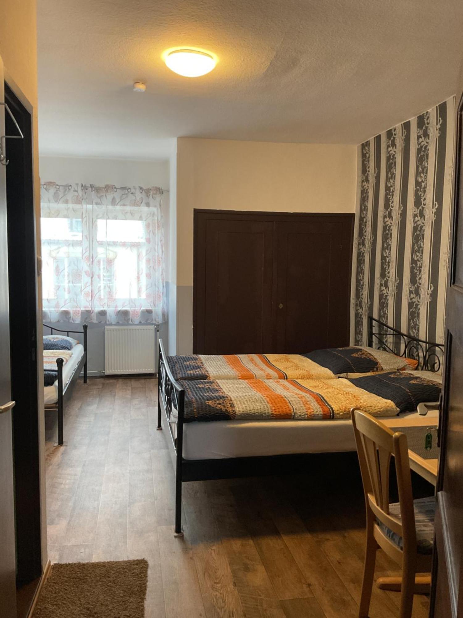 Pension&Hostel Anna - Monteurzimmer Мюнхен Екстер'єр фото