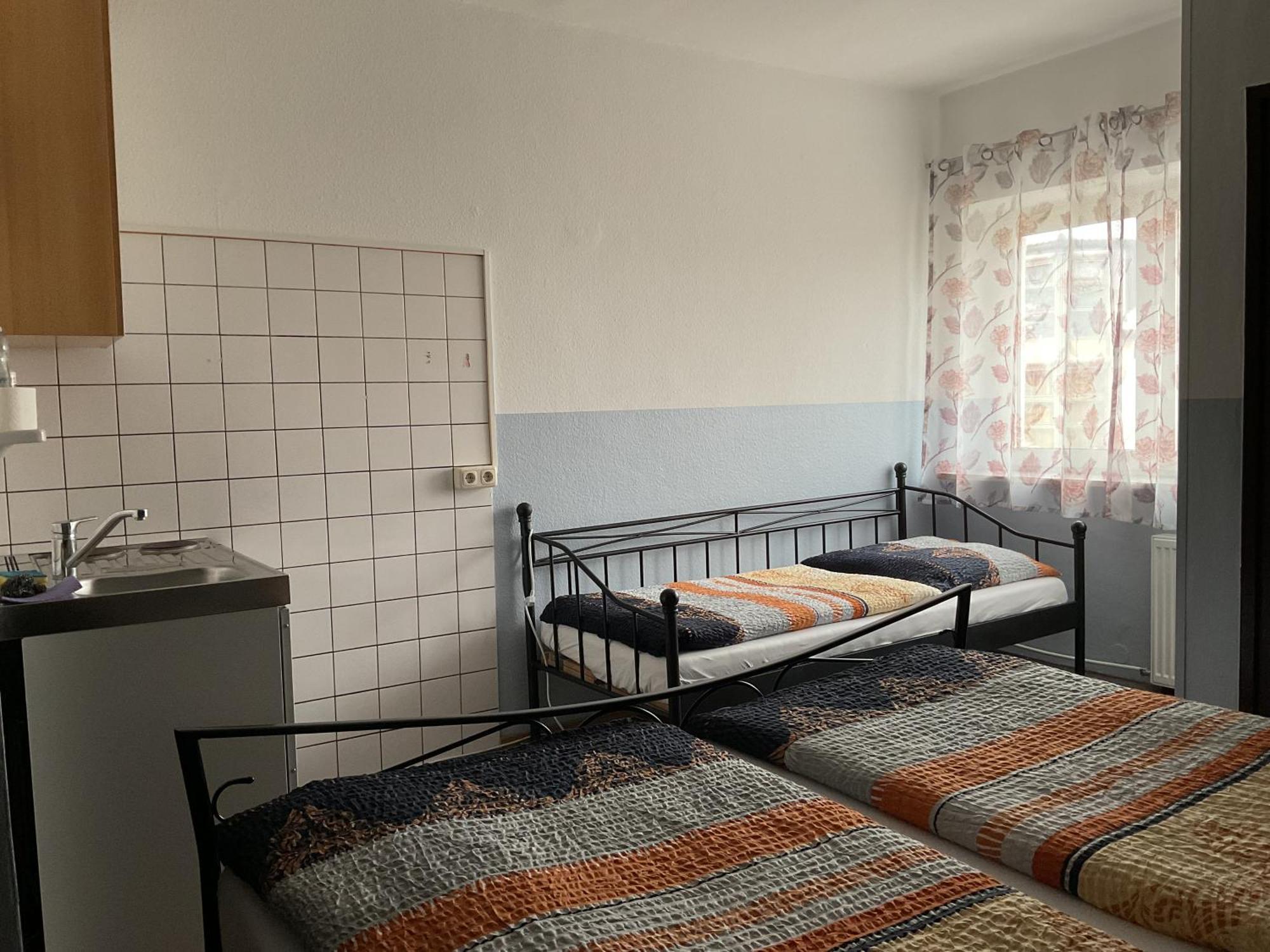 Pension&Hostel Anna - Monteurzimmer Мюнхен Екстер'єр фото